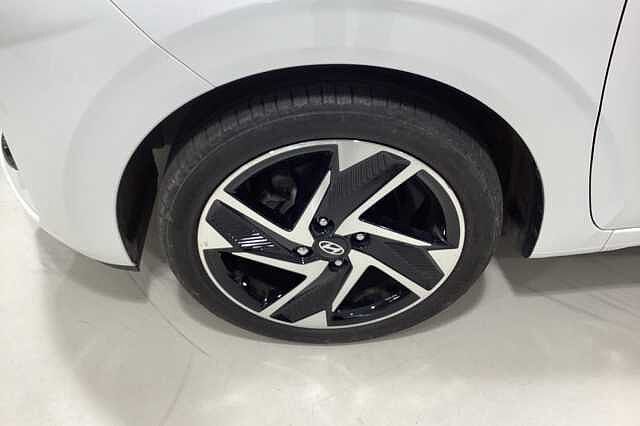 Hyundai i10 1.0 [63] Premium 5dr Auto [Nav]