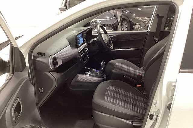 Hyundai i10 1.0 [63] Premium 5dr Auto [Nav]