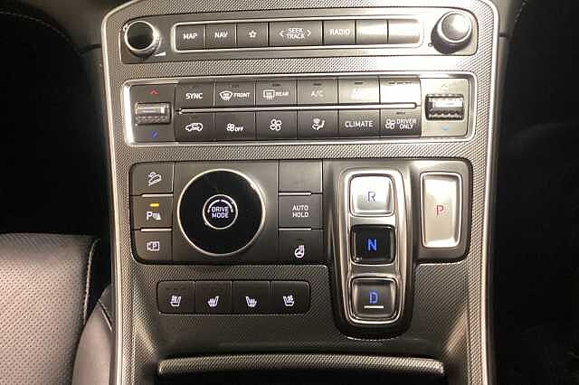Hyundai SANTA FE 1.6 TGDi Hybrid Ultimate 5dr Auto