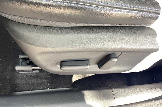 Hyundai KONA 150kW Ultimate 64kWh 5dr Auto