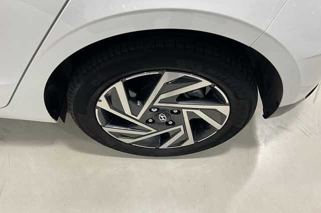 Hyundai i20 1.0T GDi Advance 5dr