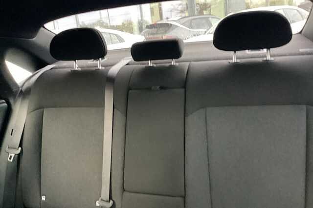 Hyundai IONIQ 6 E (228ps) Premium 77kWh (Single Motor) RWD