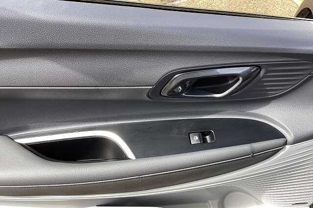 Hyundai BAYON 1.0 TGDi Ultimate 5dr DCT Green