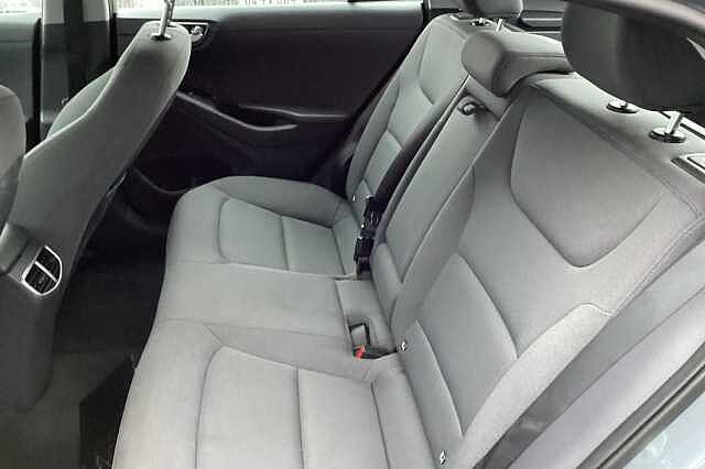 Hyundai IONIQ 100kW Premium 38kWh 5dr Auto