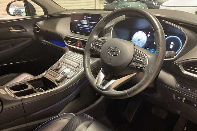Hyundai SANTA FE 1.6 TGDi Plug-in Hybrid Ultimate 5dr 4WD Auto Black