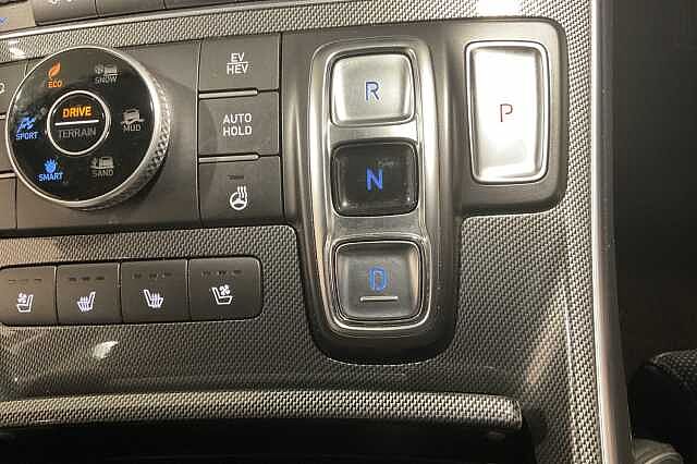 Hyundai SANTA FE 1.6 TGDi Plug-in Hybrid Ultimate 5dr 4WD Auto Black