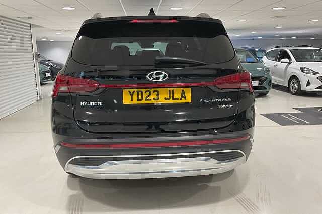 Hyundai SANTA FE 1.6 TGDi Plug-in Hybrid Ultimate 5dr 4WD Auto Black