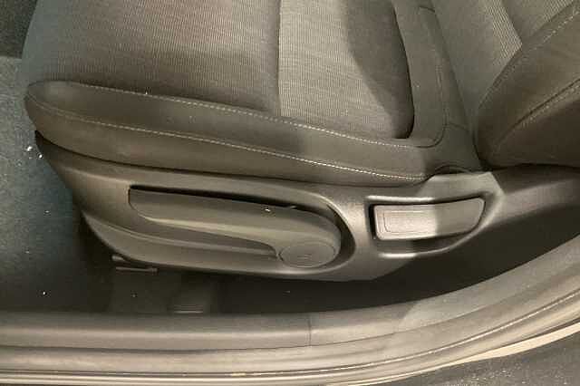 Hyundai KONA 1.6 GDi Hybrid Premium 5dr DCT