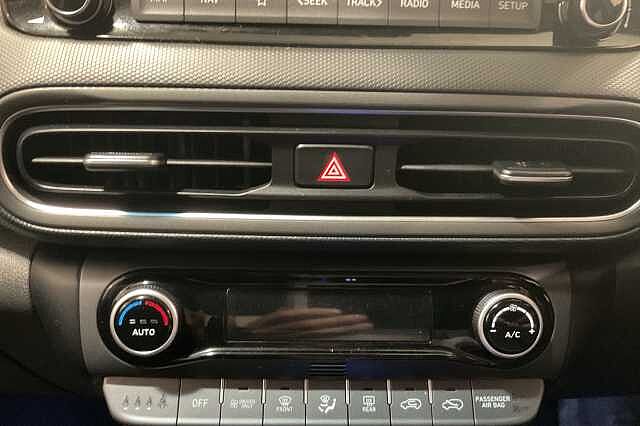 Hyundai KONA 1.6 GDi Hybrid Premium 5dr DCT