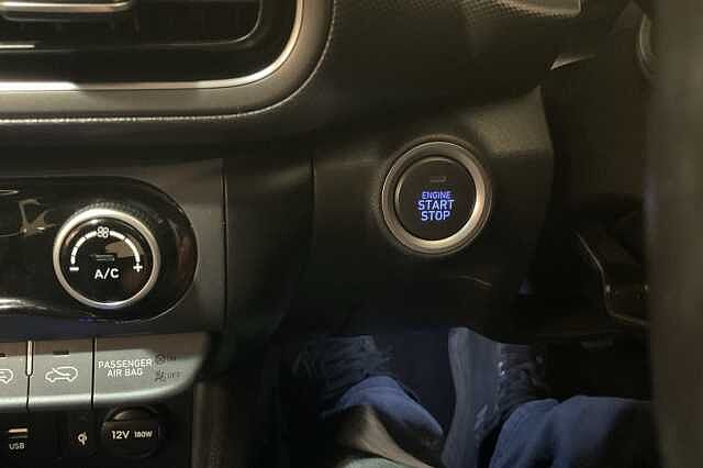 Hyundai KONA 1.6 GDi Hybrid Premium 5dr DCT