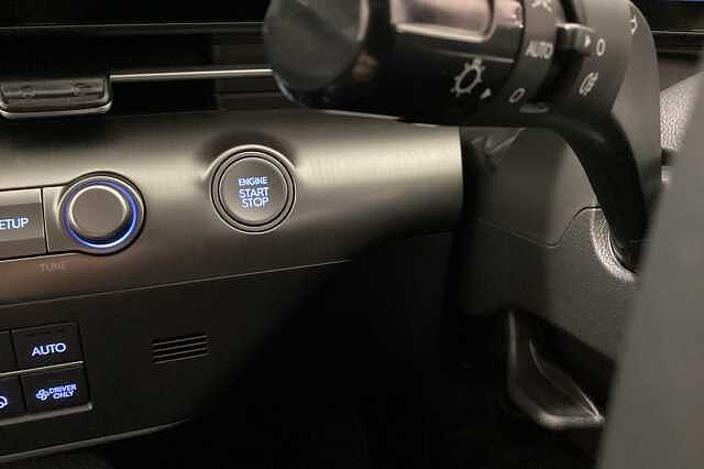 Hyundai KONA 1.6 Hybrid 129 Ultimate 5dr DCT White