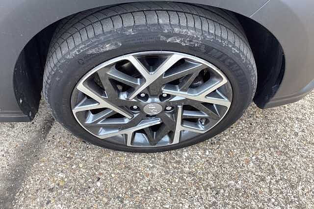 Hyundai Kona 1.6 GDi Hybrid DCT 2023MY Premium