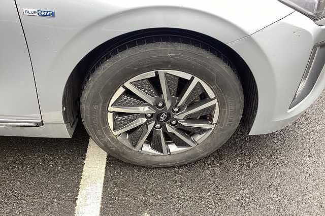 Hyundai IONIQ 100kW Premium 38kWh 5dr Auto