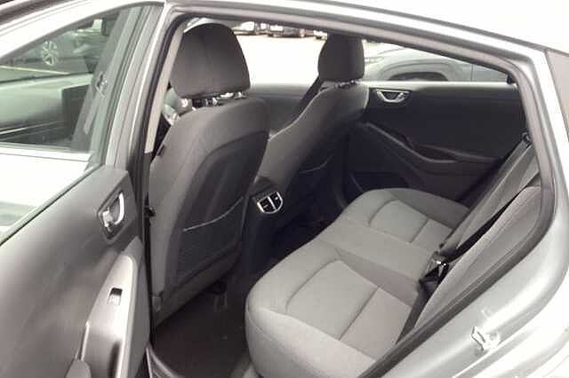 Hyundai IONIQ 100kW Premium 38kWh 5dr Auto