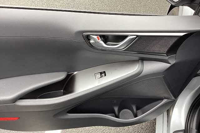 Hyundai IONIQ 100kW Premium 38kWh 5dr Auto