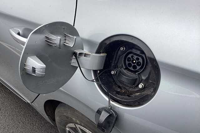 Hyundai IONIQ 100kW Premium 38kWh 5dr Auto