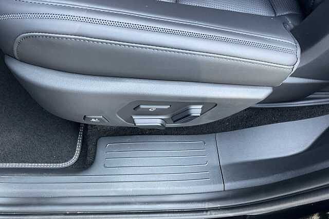 Hyundai SANTA FE 1.6 TGDi 288 PHEV Calligraphy 5dr 4WD Auto [6 St]