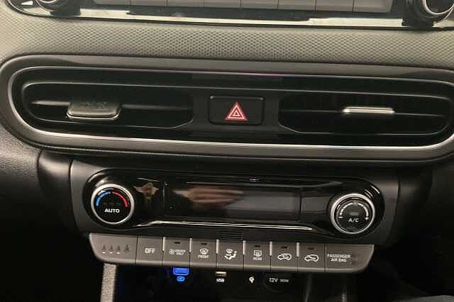 Hyundai KONA 1.6 GDi Hybrid Premium 5dr DCT