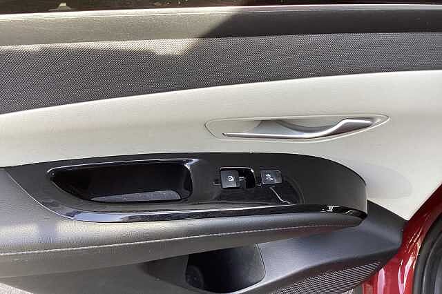 Hyundai TUCSON 1.6 T-GDi Hybrid Aut. 2021MY Ultimate Red