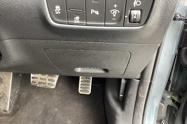 Hyundai KONA 150kW Premium 64kWh 5dr Auto