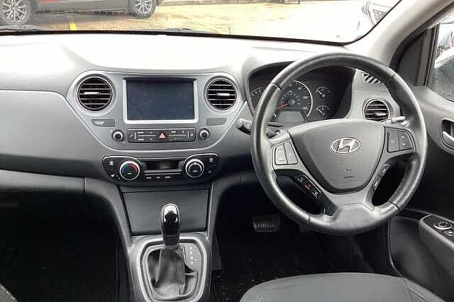 Hyundai i10 1.2 Premium SE 5dr Auto