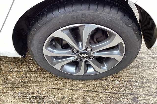 Hyundai i10 1.2 Premium SE 5dr Auto