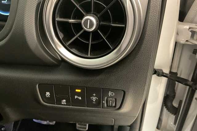Hyundai KONA 150kW Premium 64kWh 5dr Auto