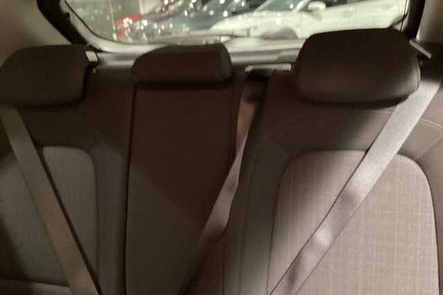 Hyundai KONA 1.6 GDi Hybrid Premium 5dr DCT