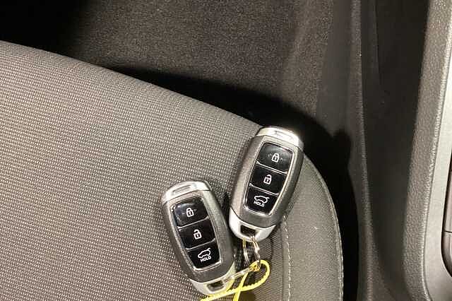Hyundai KONA 1.6 GDi Hybrid Premium 5dr DCT