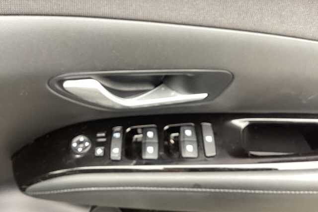 Hyundai TUCSON 1.6 TGDi Plug-in Hybrid Premium 5dr 4WD Auto