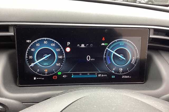 Hyundai TUCSON 1.6 TGDi Plug-in Hybrid Premium 5dr 4WD Auto