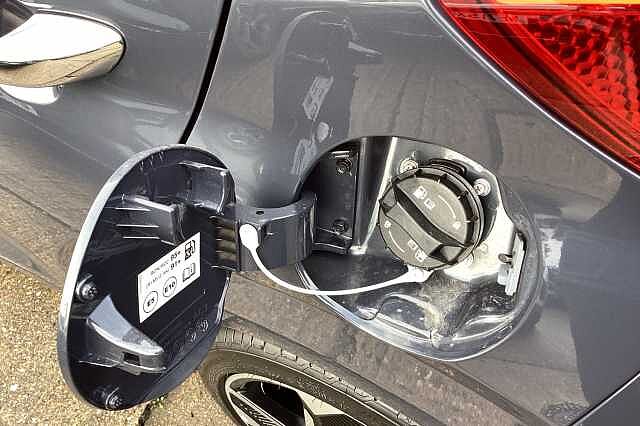 Hyundai i10 1.0 [63] Premium 5dr Auto [Nav]