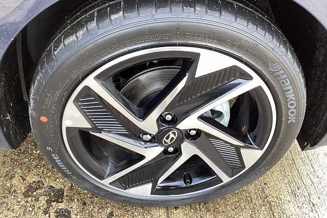 Hyundai i10 1.0 [63] Premium 5dr Auto [Nav]