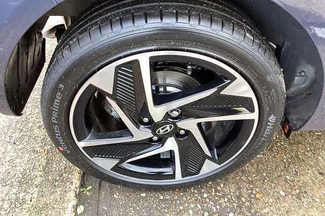 Hyundai i10 1.0 [63] Premium 5dr Auto [Nav]