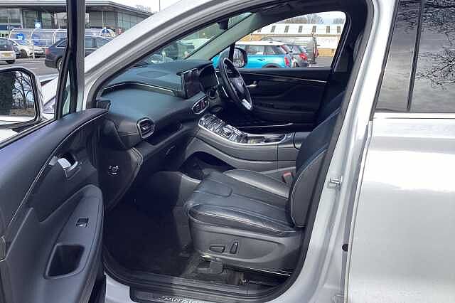 Hyundai SANTA FE 1.6 TGDi Hybrid Ultimate 5dr 4WD Auto