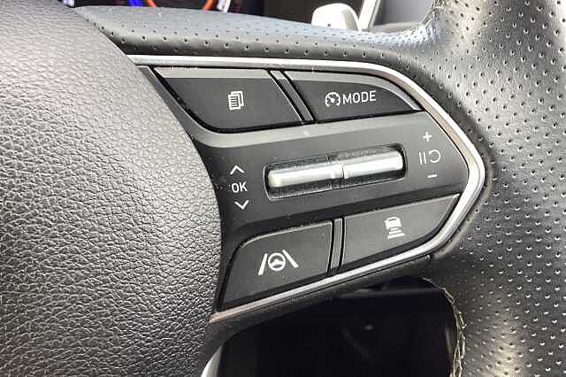 Hyundai SANTA FE 1.6 TGDi Hybrid Ultimate 5dr 4WD Auto