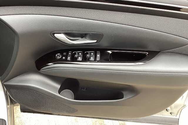 Hyundai TUCSON 1.6 TGDi Hybrid 230 SE Connect 5dr 2WD Auto
