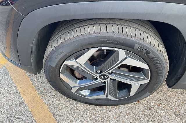 Hyundai TUCSON 1.6 TGDi Hybrid 230 Premium 5dr 2WD Auto Black