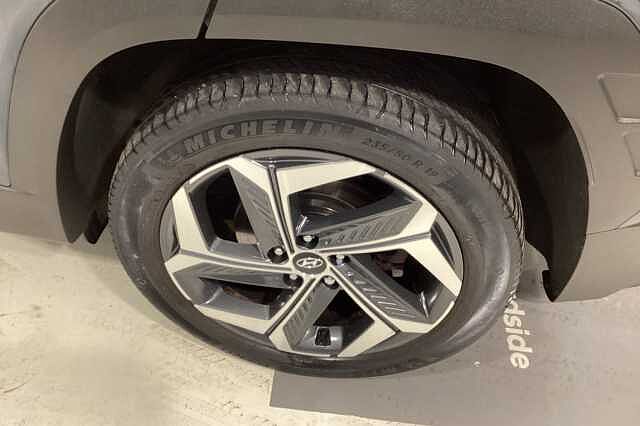 Hyundai TUCSON 1.6 TGDi Plug-in Hybrid Premium 5dr 4WD Auto