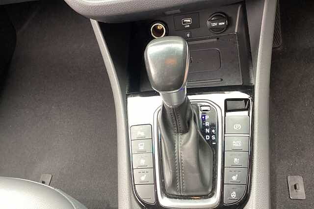 Hyundai IONIQ 1.6 GDi Hybrid Premium SE 5dr DCT
