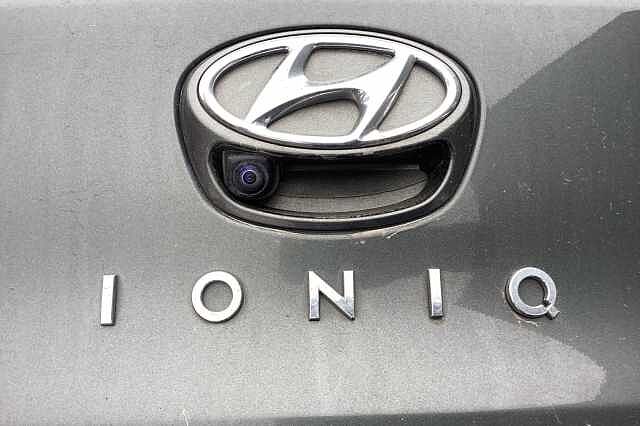 Hyundai IONIQ 1.6 GDi Hybrid Premium SE 5dr DCT