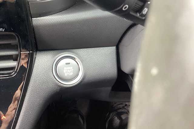 Hyundai IONIQ 1.6 GDi Hybrid Premium SE 5dr DCT