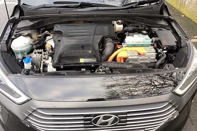 Hyundai IONIQ 1.6 GDi Hybrid Premium SE 5dr DCT