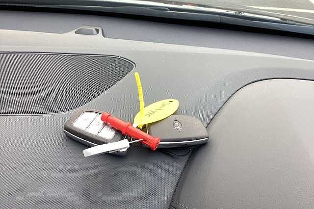 Hyundai IONIQ 1.6 GDi Hybrid Premium SE 5dr DCT