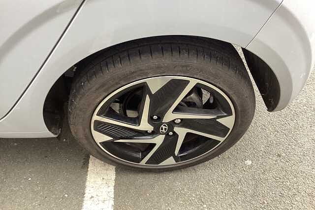 Hyundai i10 1.0 MPi Premium 5dr