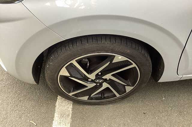 Hyundai i10 1.0 MPi Premium 5dr