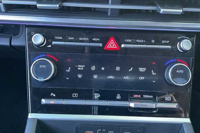 Hyundai SANTA FE 1.6 TGDi Plug-in Hybrid Premium 5dr 4WD Auto
