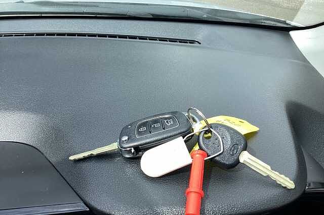 Hyundai i10 1.2 MPi SE Connect 5dr