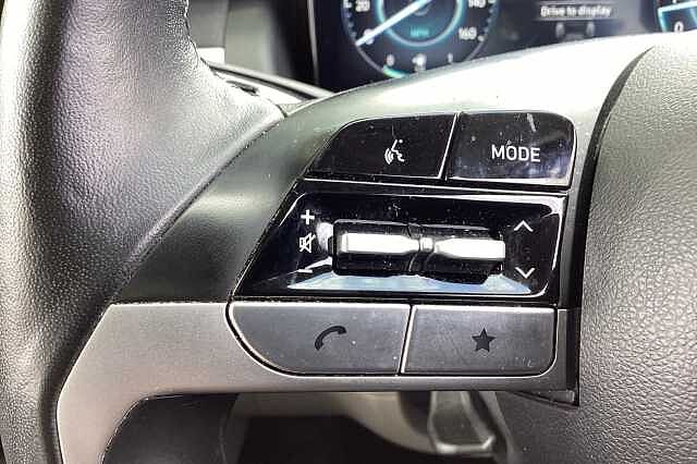Hyundai TUCSON 1.6 TGDi 48V MHD Ultimate 5dr 2WD DCT Silver