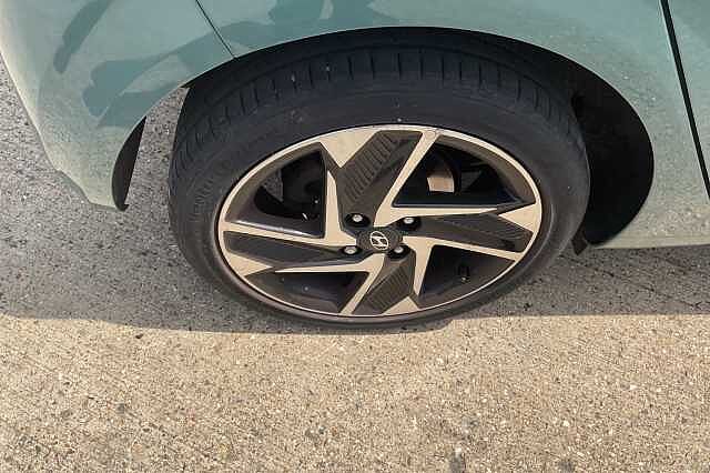 Hyundai i10 1.2 MPi Premium 5dr Auto